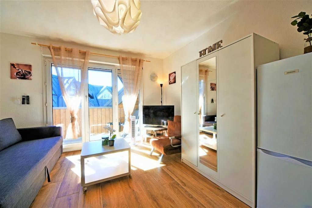 Embnb - Studio Near Geneva - S204,4 エトランビエール エクステリア 写真